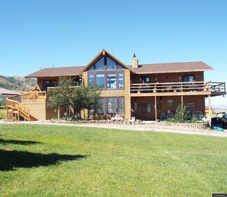 6728 Hummingbird Ln, Casper, WY 82601