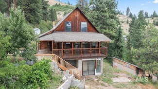 136 Gold Fork Ridge Rd, Boise, ID 83716