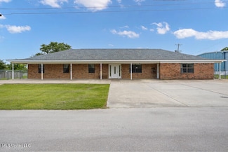 281 E 7th St, Biloxi, MS 39530