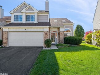 6 Dogwood Ct, Lake In the Hills, IL 60156