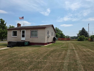 5681 W Fox Rd, Mears, MI 49436