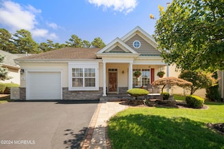 29 Vineyard Way, Barnegat, NJ 08005