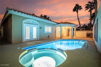 1605 Shadow Rock Dr, Las Vegas, NV 89117