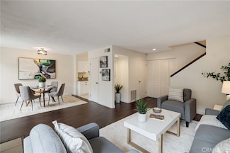 849 E Victoria St Unit 210, Carson, CA 90746