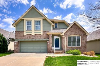 919 S 188th Ct, Elkhorn, NE 68022