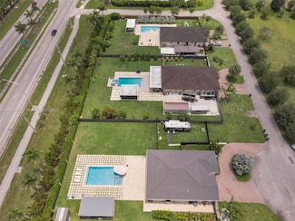 21305 SW 177th Ave, Miami, FL 33187