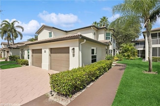 200 Diamond Cir Unit 207, Naples, FL 34110