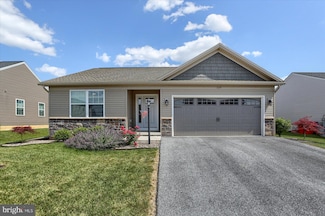 519 Cambridge Ln, Shippensburg, PA 17257