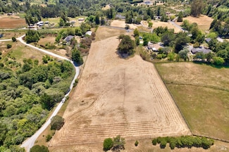 10700 Barnett Valley Rd, Sebastopol, CA 95472