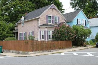 127 D St, Lowell, MA 01851