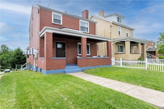 1048 Downlook St, Pittsburgh, PA 15201