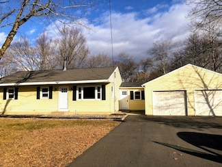 124 North St, Grafton, MA 01519