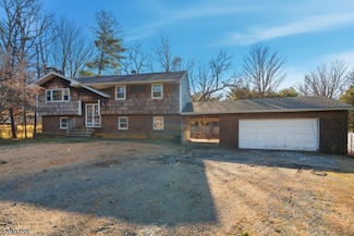 11 Mark Terrace, Newfoundland, NJ 07435