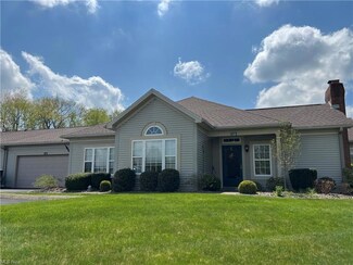 5645 Clingan Rd Unit 12B, Struthers, OH 44471