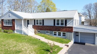 385 Elm St, Braintree, MA 02184