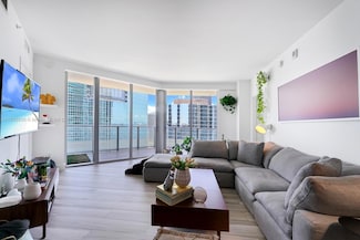 1300 Brickell Bay Dr Unit 2901, Miami, FL 33131