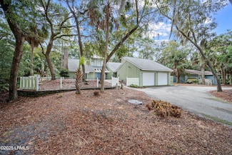 264 Tarpon Blvd, Saint Helena Island, SC 29920