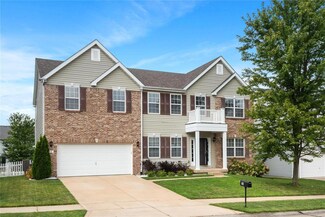 66 Fountainview Dr, Saint Charles, MO 63303