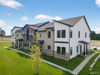 22 Lienemann Ct, St. Peters, MO 63303