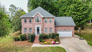 386 Woodlands Dr, Gallatin, TN 37066