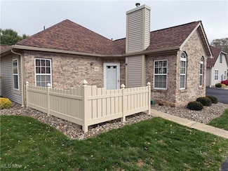 695 E Western Reserve Rd Unit 103, Youngstown, OH 44514