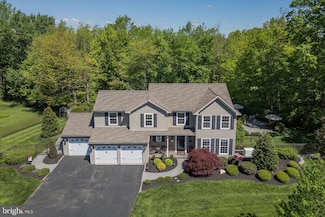 1416 Long Pond Dr, Warrington, PA 18976