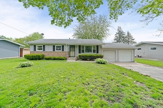 119 Cook Ct, Somonauk, IL 60552