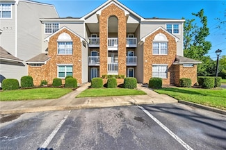 4165 Laurel Green Cir, Virginia Beach, VA 23456