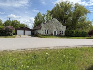 509 E Railroad Ave N, Manhattan, MT 59741