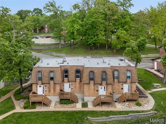 2759 Blackforest Dr Unit 2759, Saint Louis, MO 63129