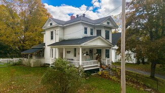 11 Pleasant St, Milo, ME 04463