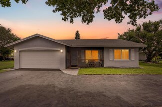 9735 NW 82nd St, Tamarac, FL 33321
