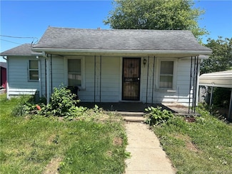 905 Locust St, Salem, IN 47167