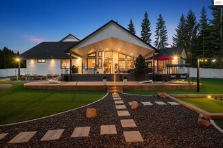 7919 N Valley St, Dalton Gardens, ID 83815
