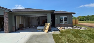 391 Trails End Ct, Attica Township, KS 67052