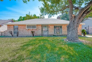 11003 Radford Ln, Houston, TX 77099