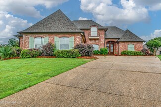 212 Crown Point Cir, Pearl, MS 39208