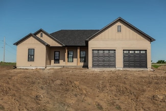2006 Wheatland Cir, Salina, KS 67401