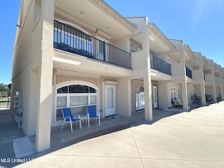 548 W Beach Blvd Unit 113, Long Beach, MS 39560