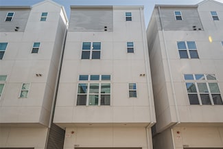 5921 E Post Oak Ln, Houston, TX 77055