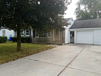 517 N Broadway St, Butler, IN 46721