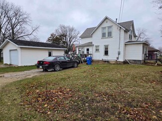 218 5th St W, Cresco, IA 52136