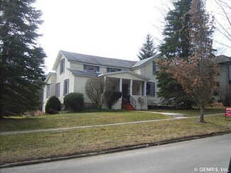 327 W State St, Wellsville, NY 14895