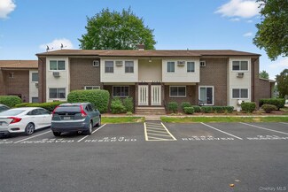 15K Blue Hill Commons Dr, Orangeburg, NY 10962