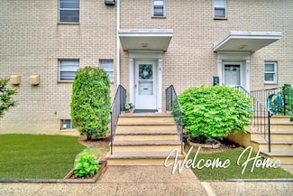 402 Cranbury Rd Unit 8, East Brunswick, NJ 08816