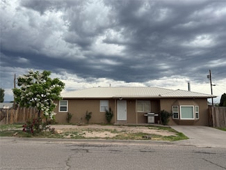 526 Camino Arbolera, Española, NM 87532