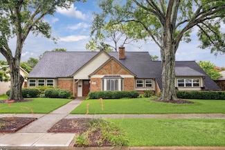 5707 Darnell St, Houston, TX 77096