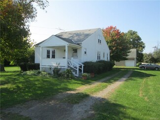 3360 Randall Rd, Ransomville, NY 14131