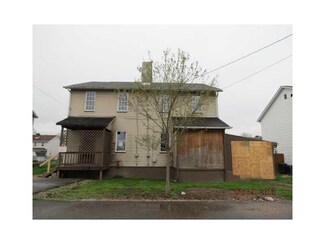 1141 1st St, Centerville, PA 15429