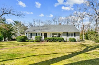 709 Ambassador Dr, Absecon, NJ 08201